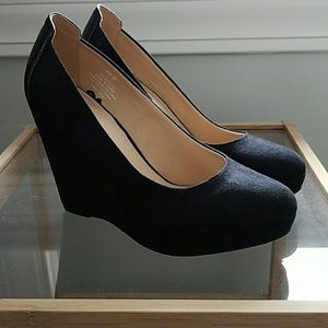 H&M Black suede style wedges